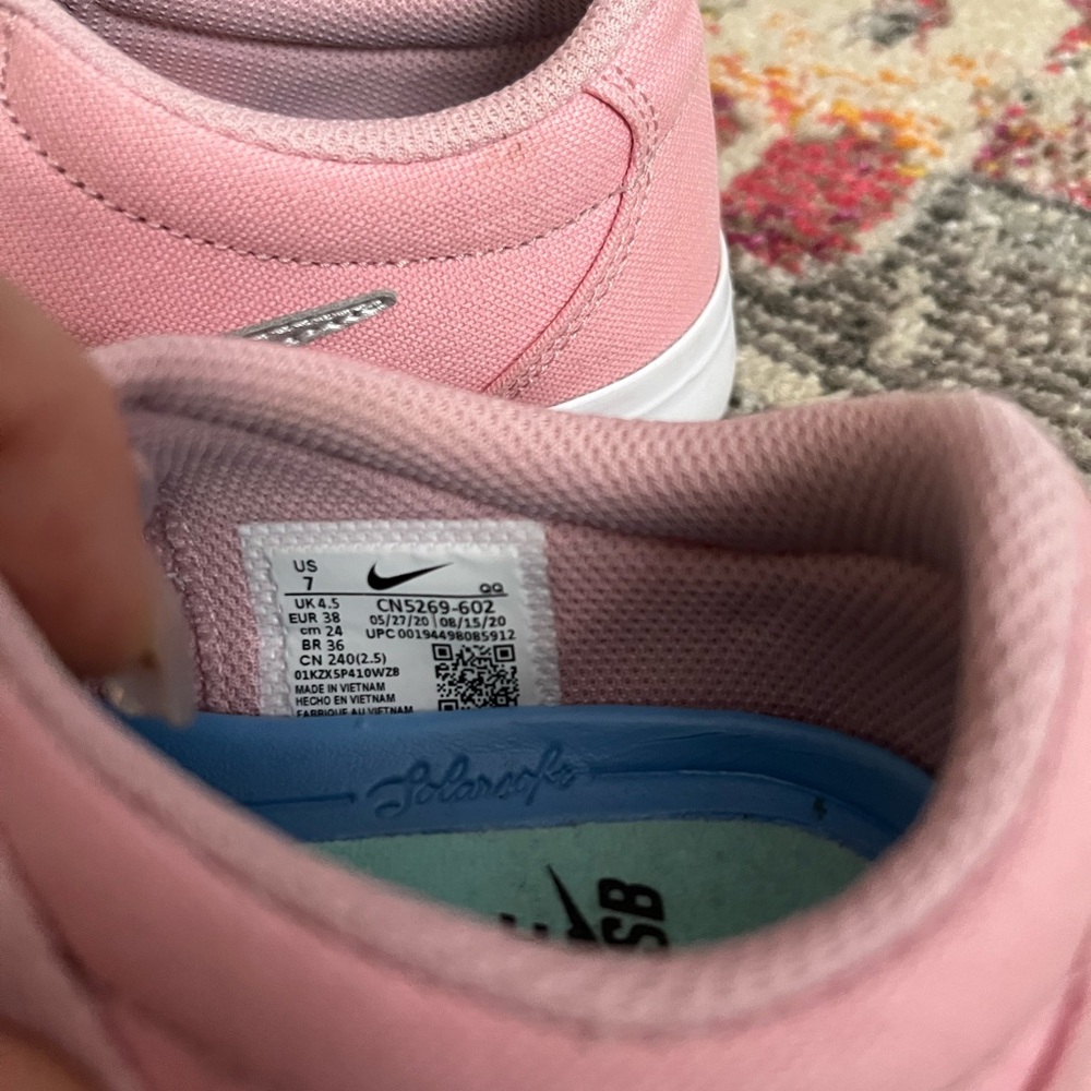 Nike SB - Picture 3 of 3